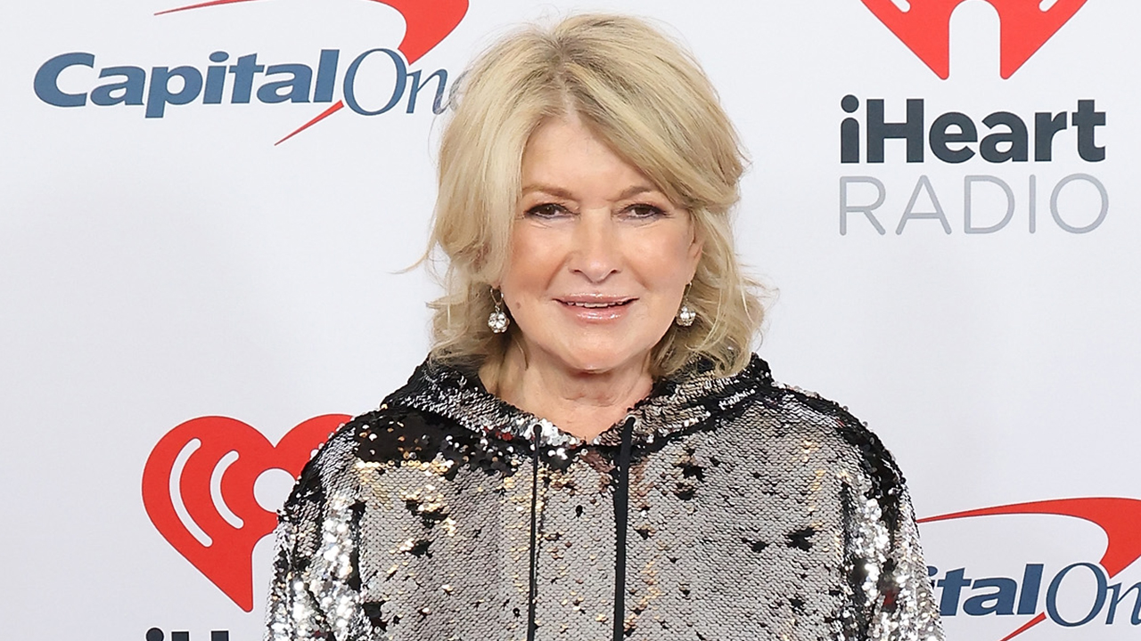 Martha Stewart says coyotes killed 6 of her pet peacocks – Fox News