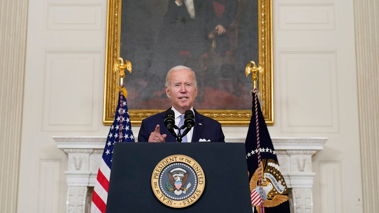 Biden hails Manchin-Schumer inflation bill as 'historic' – Spectrum News NY1