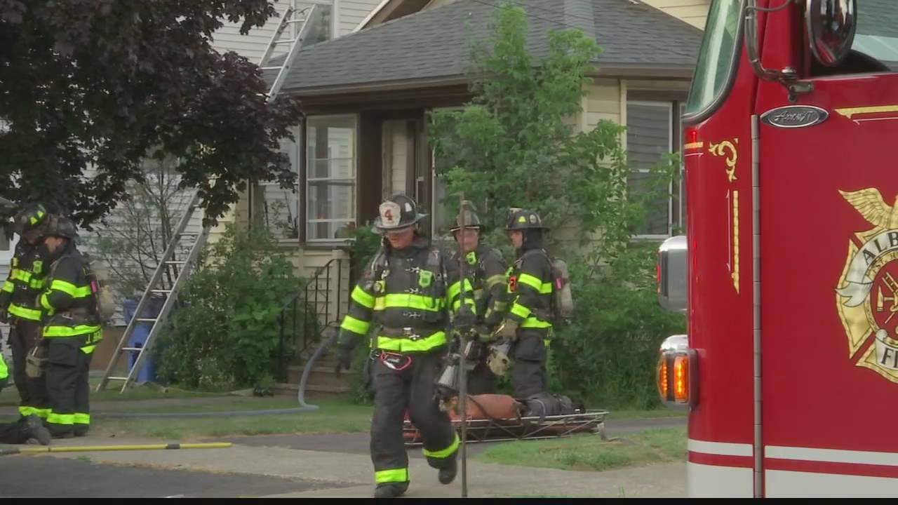 3 pets rescued from Albany house fire – NEWS10 ABC