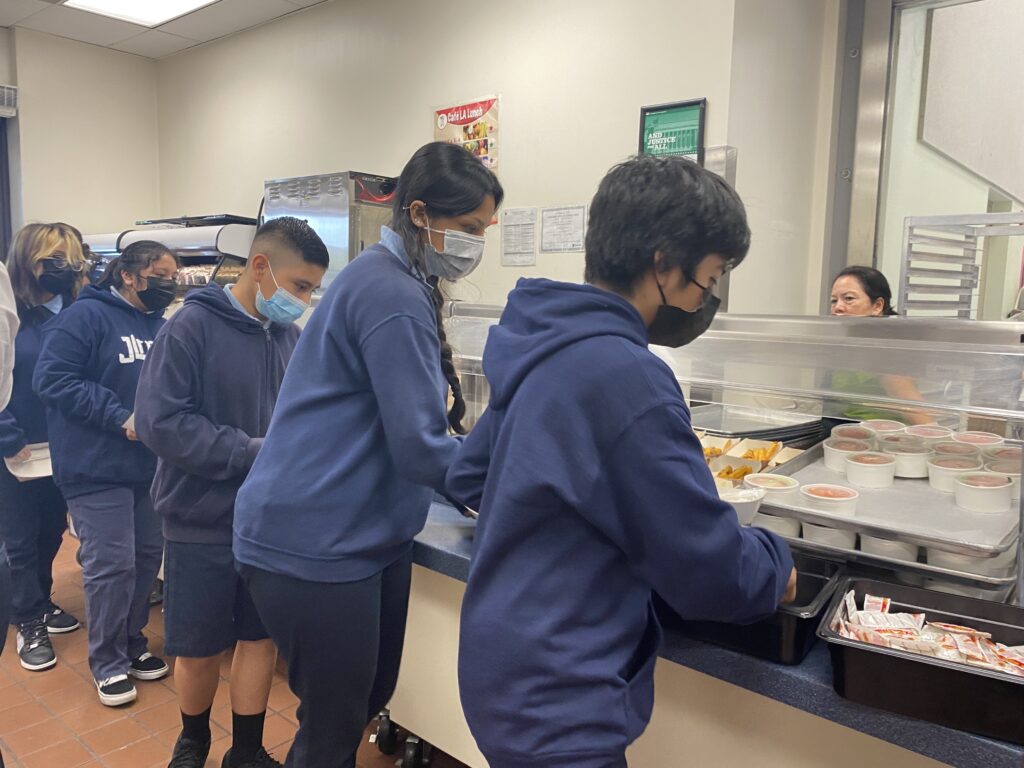 Healthier options on the menu as California begins providing free meals for all students – EdSource