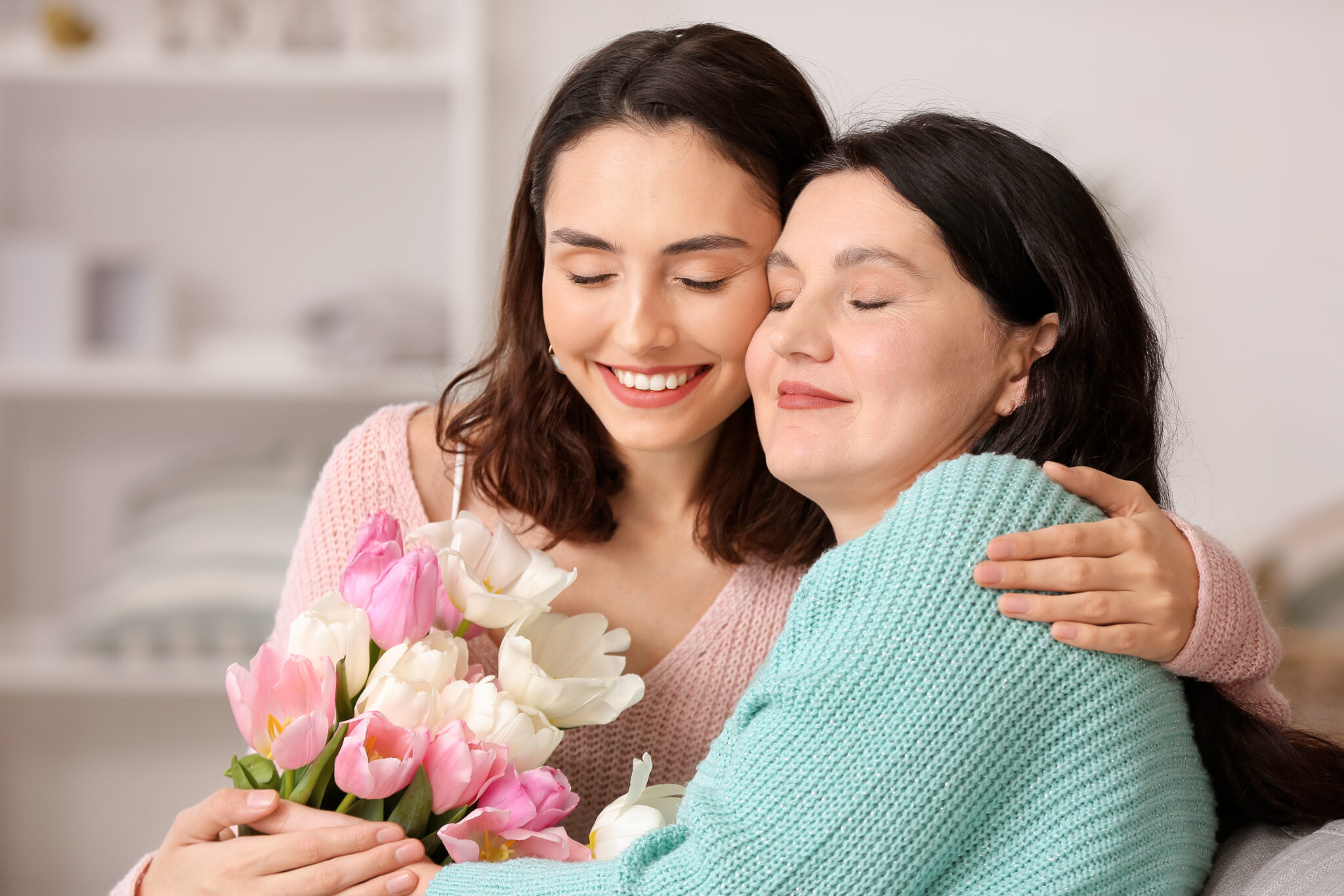 40 Mother Daughter Gifts – National Today