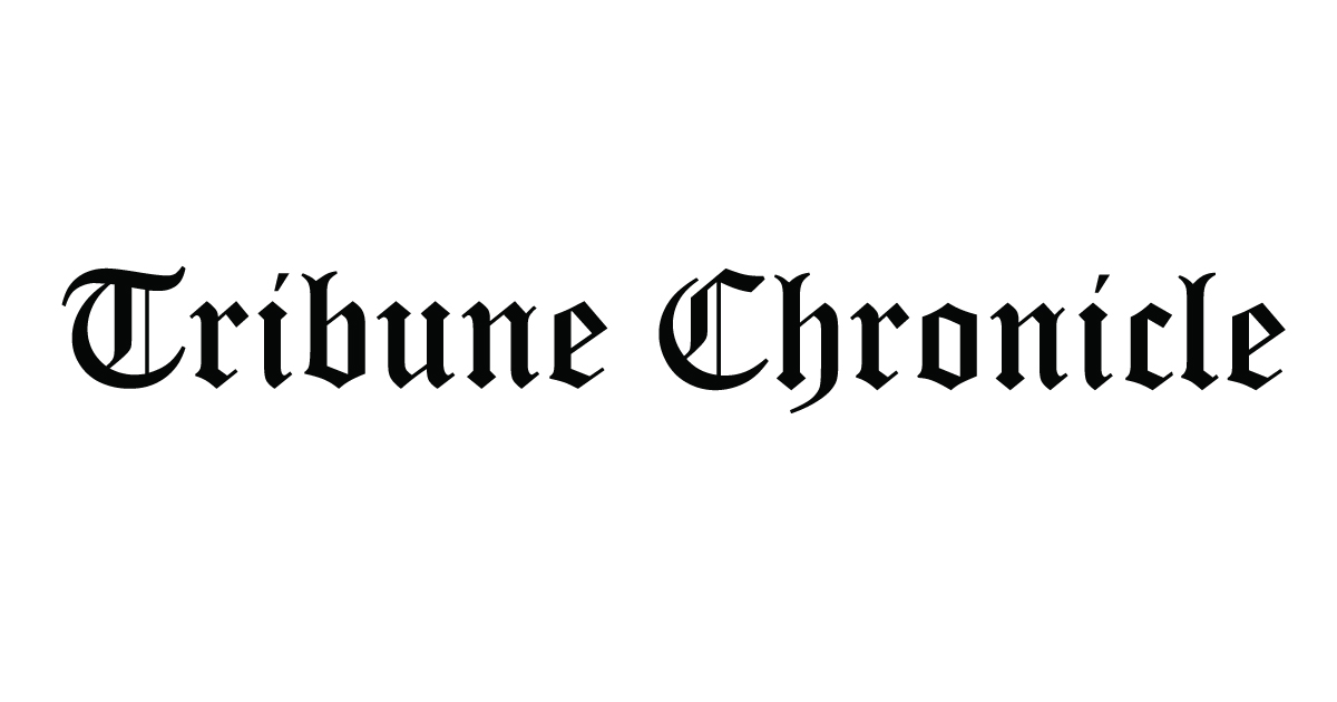 Pack of coyotes surrounds dog walker in Massachusetts – Warren Tribune Chronicle