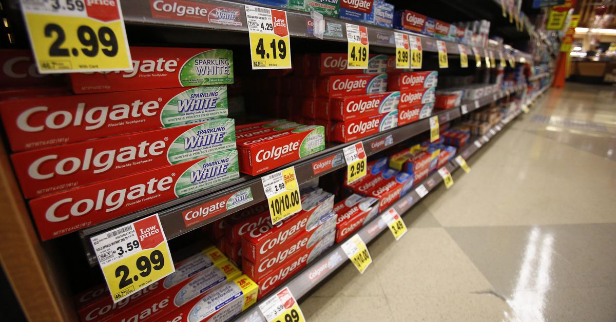 Third Point takes stake in Colgate-Palmolive, urges pet food spinoff – Reuters