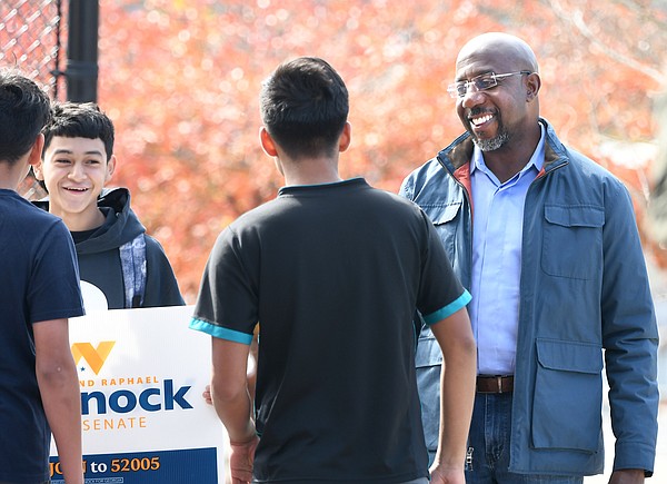 Sen. Raphael Warnock focuses on health care in Dalton, Georgia campaign stop – Chattanooga Times Free Press