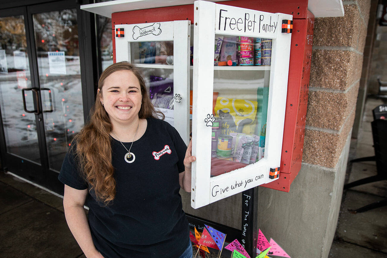 An out-paw-ring of support: Mill Creek pantry feeds pets, day or night … – The Daily Herald