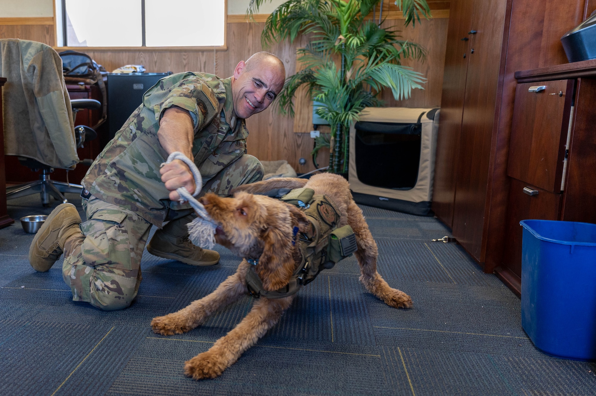 Service dog helps Colonel fight the battles back home – afrc.af.mil