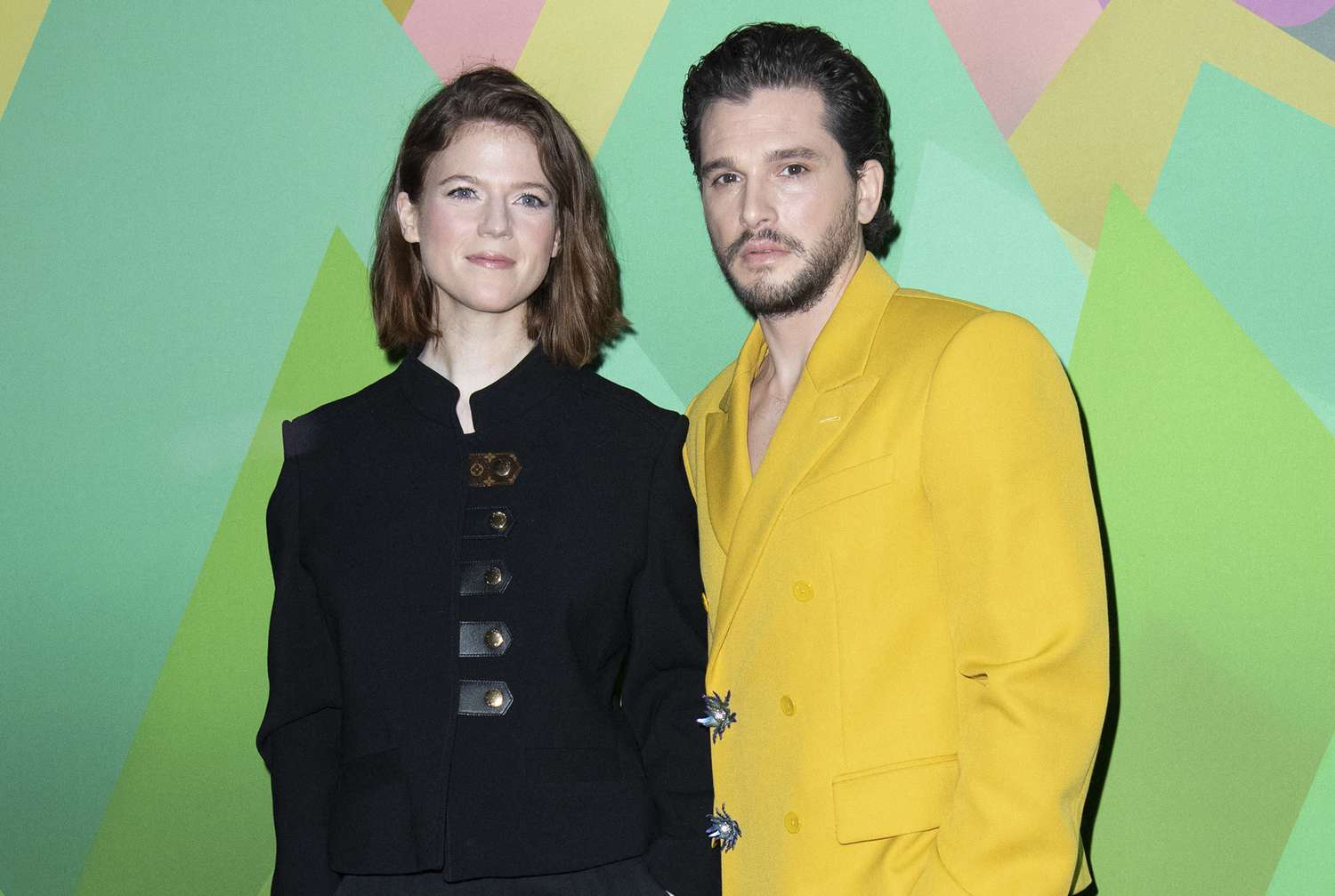 Star Tracks: Rose Leslie, Kit Harington, Emily Ratajkowski [PHOTOS] – PEOPLE