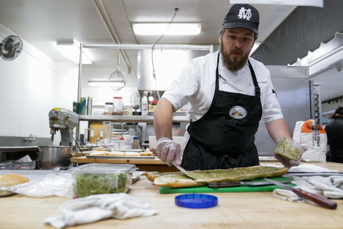 No more nuggets? School lunch goes farm-to-table — for some – Yahoo! Voices