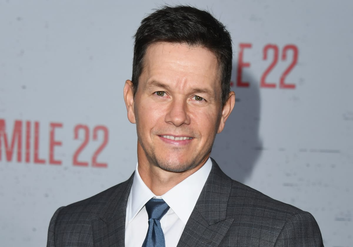 Mark Wahlberg Celebrates Dog Champ's 4th Birthday With Adorable Instagram Photo – Yahoo Life