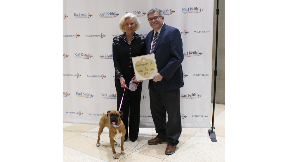 Montgomery County Auditor Karl Keith presents the 2023 No. 1 dog license – Dayton 24/7 Now