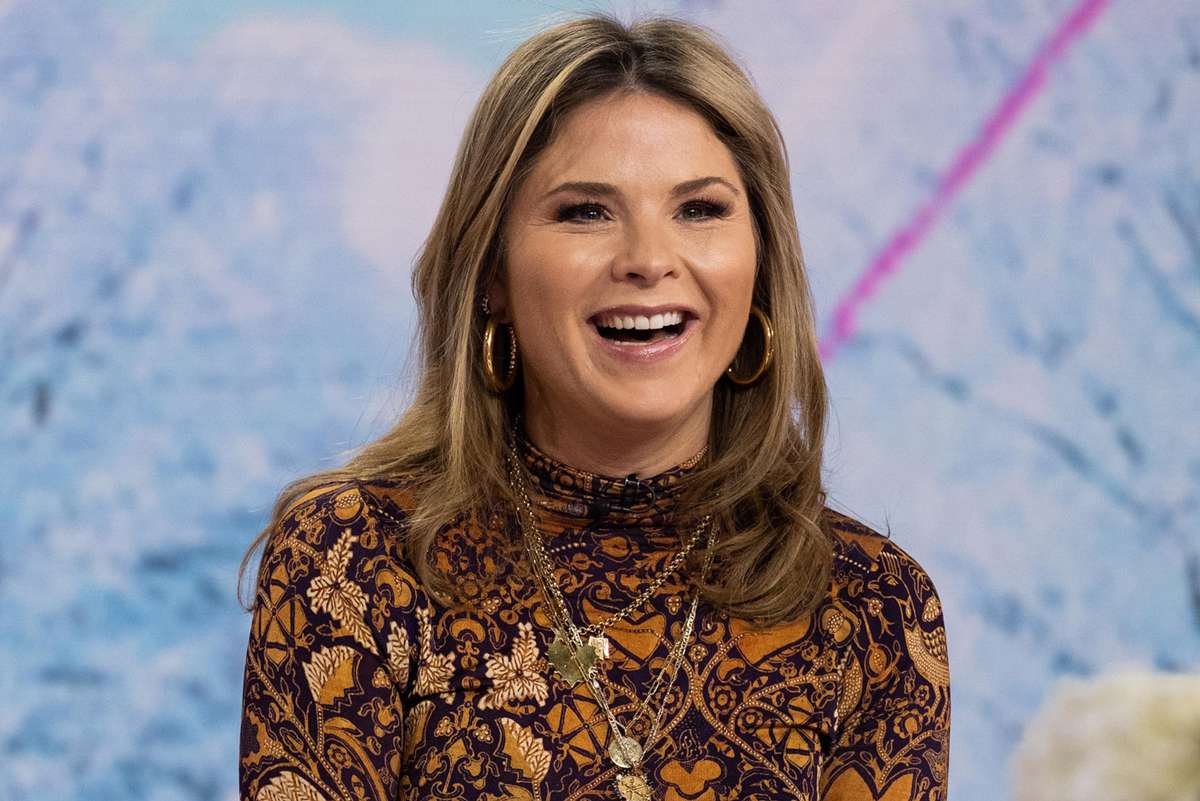 Jenna Bush Hager Surprised Her Daughter Mila with Kitten for … – PEOPLE